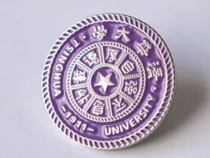 ?；胀瑢W會徽章